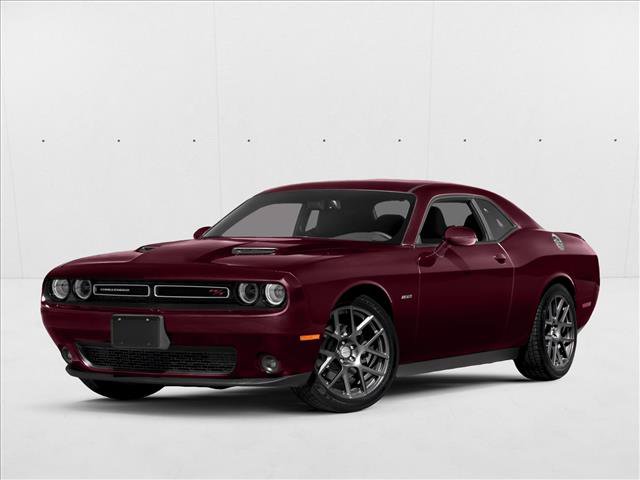 Used 2018 Dodge Challenger R/T RWD image 1