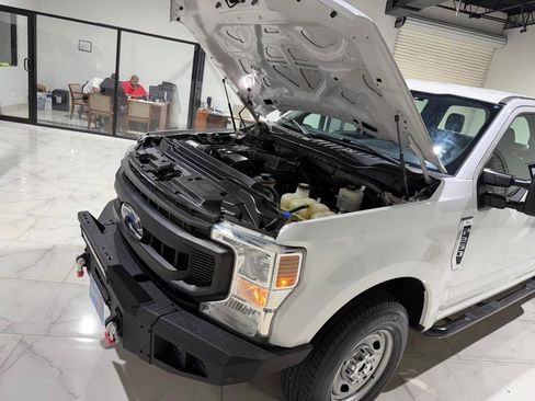 Used 2021 Ford F250 XL w/ Power Equipment Group RWD image 5