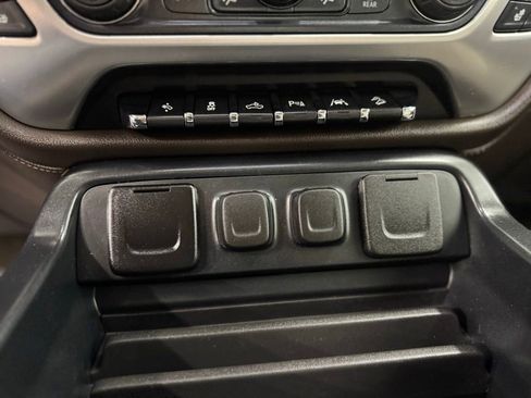 Used 2018 GMC Sierra 1500 SLT AWD/4WD image 20