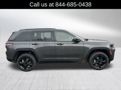 New 2026 Jeep Grand Cherokee Limited w/ Limited Altitude Package RWD image 4