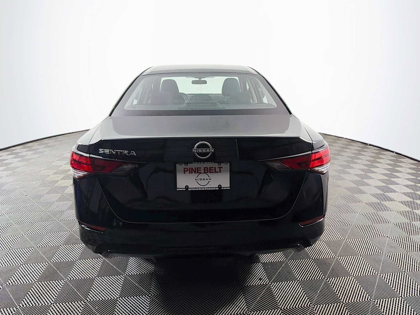 Used 2025 Nissan Sentra S FWD image 5