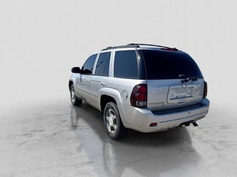 Used 2008 Chevrolet TrailBlazer LT w/ Sun And Sound Package AWD/4WD image 3