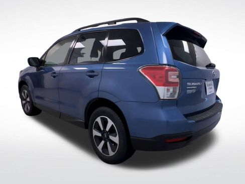 Used 2018 Subaru Forester 2.5i Premium w/ All-Weather Package AWD/4WD image 6