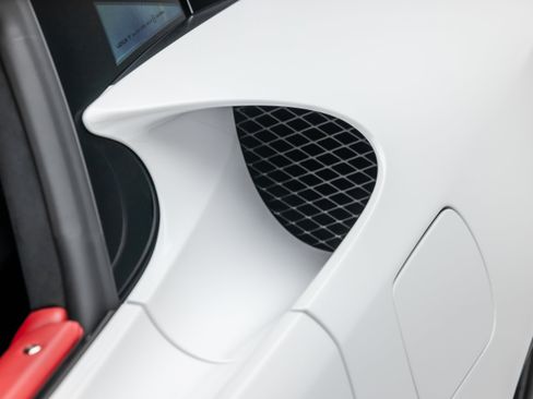 Used 2012 Lexus LFA RWD image 21