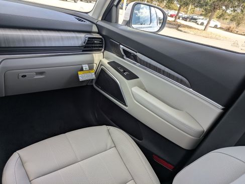 New 2025 Kia Telluride EX image 23