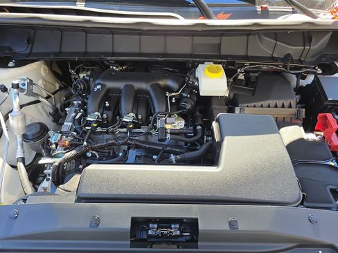 New 2025 Nissan Pathfinder SV image 30