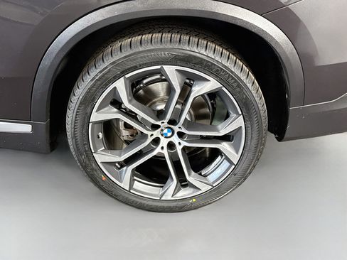 Used 2022 BMW X5 sDrive40i w/ Premium Package RWD image 37