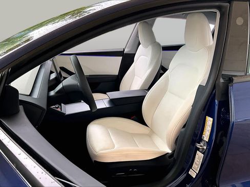 Used 2025 Tesla Model 3 Long Range RWD image 6