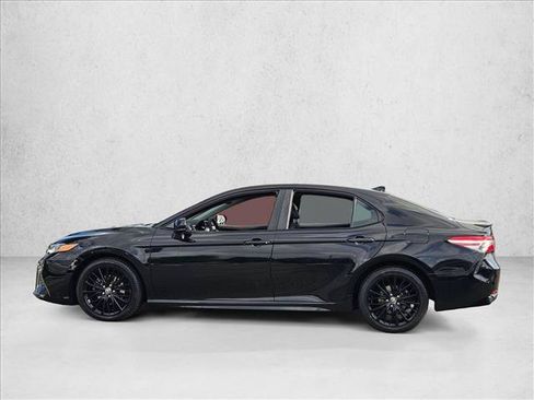 Used 2020 Toyota Camry SE AWD/4WD image 8