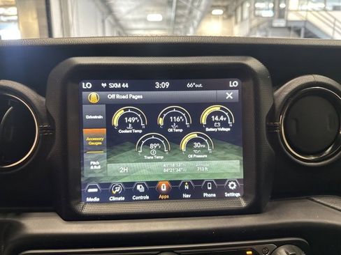 Used 2023 Jeep Gladiator Overland image 27