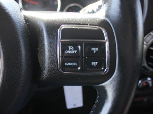 Used 2015 Jeep Wrangler Sport AWD/4WD image 13