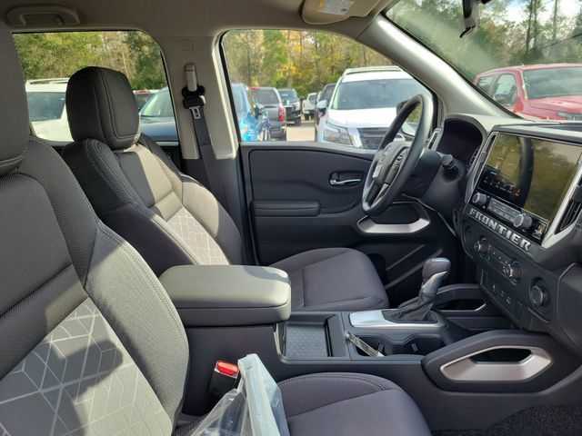 New 2026 Nissan Frontier SV w/ Tow Package RWD image 30