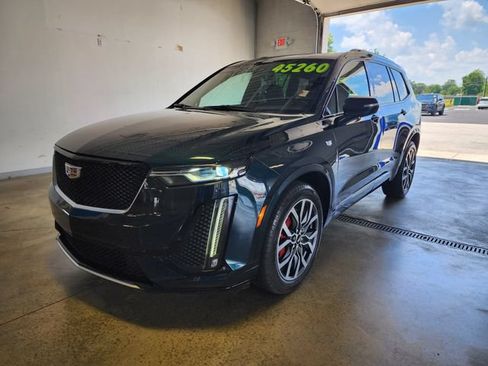 Certified 2024 Cadillac XT6 Sport w/ LPO, Floor Liner Package AWD/4WD image 8