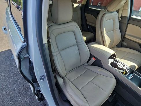 Used 2024 Lincoln Corsair AWD w/ Equipment Group 101A image 30