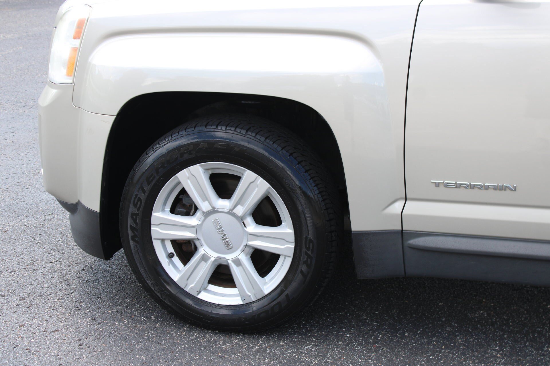 Used 2015 GMC Terrain SLE FWD image 11