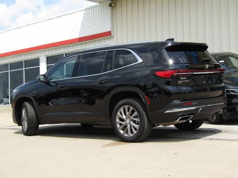 Used 2026 Buick Enclave Preferred AWD/4WD image 10