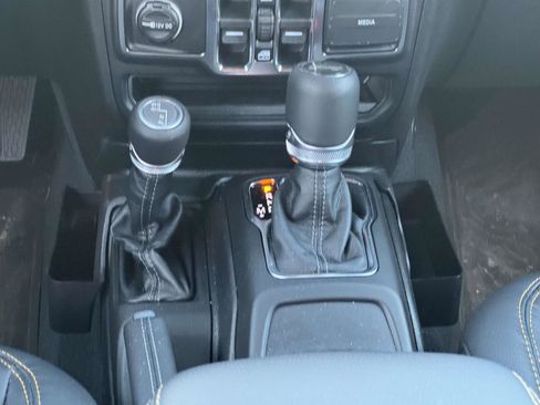 Used 2026 Jeep Wrangler Unlimited Sahara w/ Safety Group AWD/4WD image 27