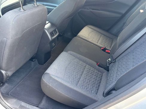 Used 2022 Chevrolet Equinox LT FWD image 12