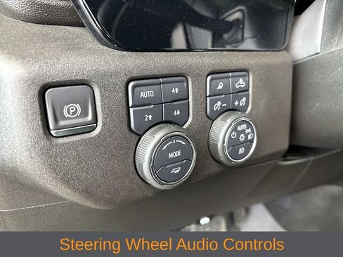 Used 2024 Chevrolet Silverado 1500 LTZ AWD/4WD image 17