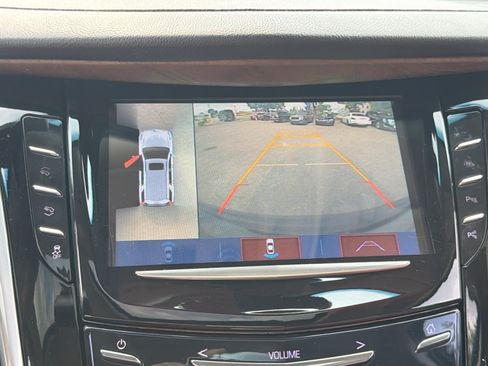 Used 2019 Cadillac Escalade ESV Premium Luxury RWD image 25