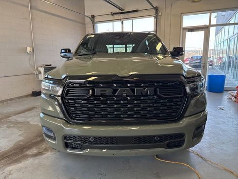 New 2026 RAM 1500 4x4 Crew Cab image 2