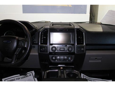 Used 2015 Ford F150 XLT w/ Equipment Group 302A Luxury image 22