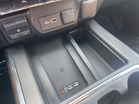 Certified 2022 Chevrolet Silverado 1500 High Country image 8