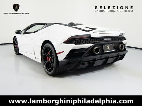 Used 2023 Lamborghini Huracan EVO image 8