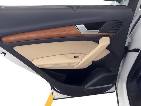 Used 2023 Audi Q5 2.0T Premium Plus w/ Premium Plus Package image 17