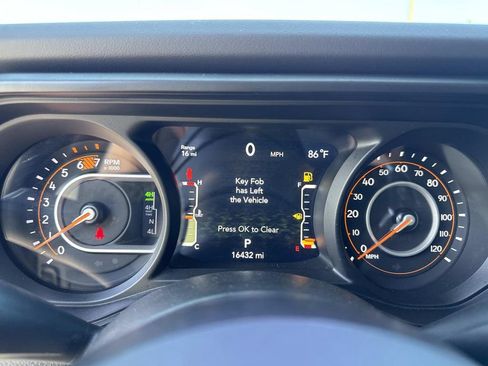 Used 2024 Jeep Wrangler Unlimited Rubicon 392 AWD/4WD image 26