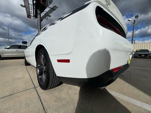 Used 2019 Dodge Challenger R/T image 62