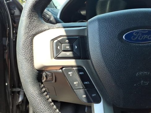 Used 2016 Ford F150 Lariat w/ Equipment Group 502A Luxury AWD/4WD image 14