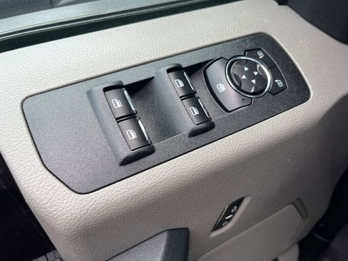 Certified 2019 Ford F150 XL w/ Equipment Group 101A Mid AWD/4WD image 19
