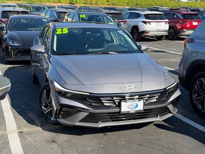 Used 2025 Hyundai Elantra SEL