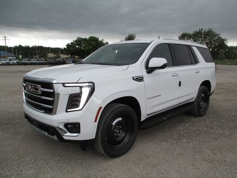 New 2026 GMC Yukon Elevation w/ Elevation Premium Package AWD/4WD image 9