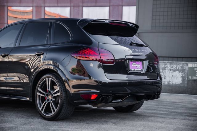 Used 2014 Porsche Cayenne GTS AWD/4WD image 46