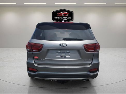 Used 2019 Kia Sorento EX AWD/4WD image 4