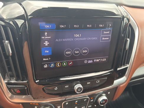 Used 2020 Chevrolet Traverse High Country w/ LPO, Cargo Package AWD/4WD image 26