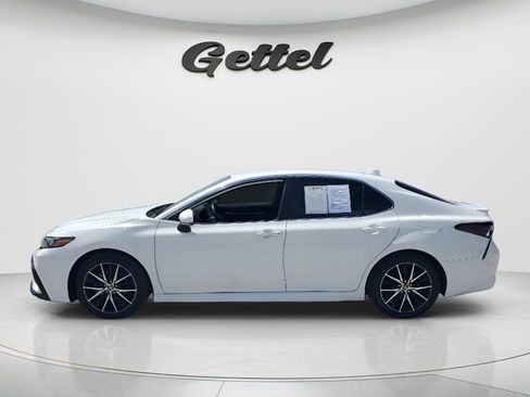Used 2024 Toyota Camry SE w/ Convenience Package image 7