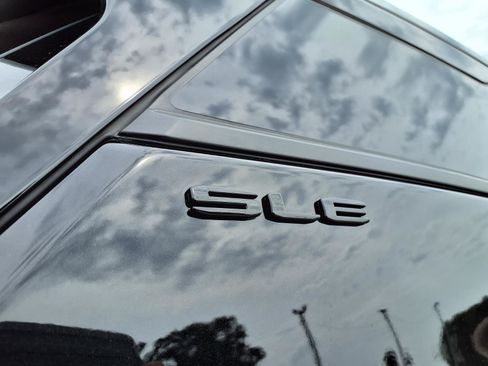 Used 2024 GMC Terrain SLE w/ Elevation Edition FWD image 31
