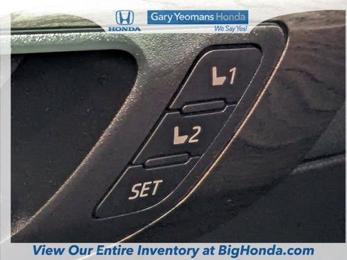 Used 2023 Toyota Highlander Platinum image 23