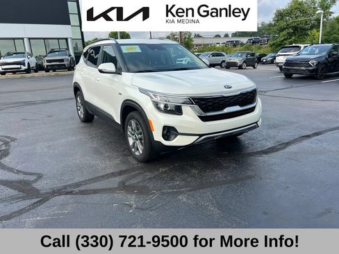 Used 2021 Kia Seltos S AWD/4WD image 5