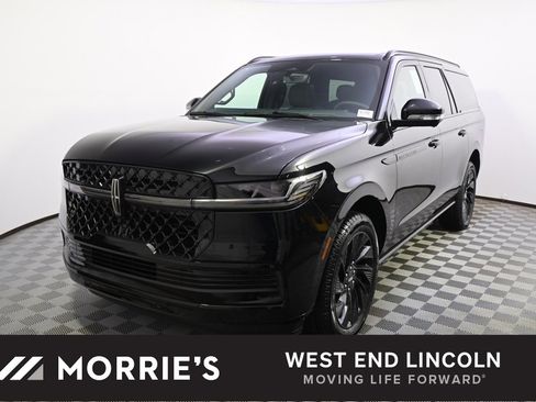 New 2026 Lincoln Navigator L Reserve w/ Jet Appearance Package image 1