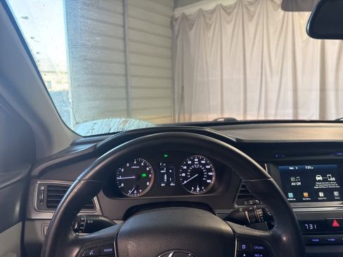 Used 2016 Hyundai Sonata Sport w/ Option Group 02 image 23