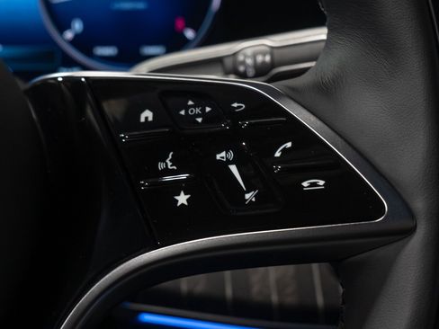 Used 2026 Mercedes-Benz Maybach GLS 600 4MATIC image 47