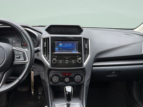 Used 2019 Subaru Crosstrek 2.0i Premium AWD/4WD image 12