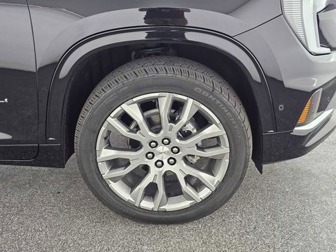 Used 2025 GMC Acadia Denali w/ Super Cruise Package image 9