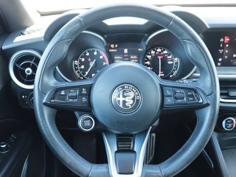 Used 2023 Alfa Romeo Stelvio Ti AWD/4WD image 19
