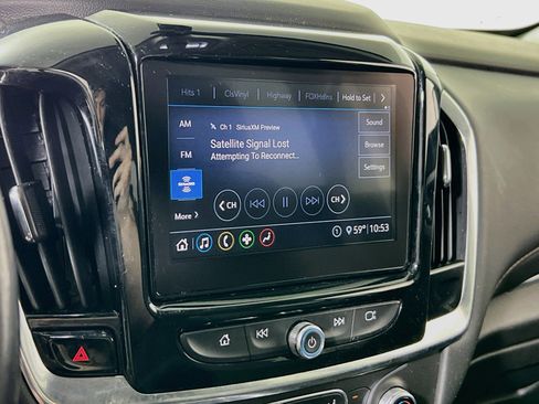 Used 2021 Chevrolet Traverse LT AWD/4WD image 14