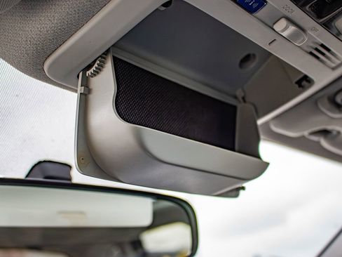 Used 2017 Subaru Forester 2.5i Premium image 32